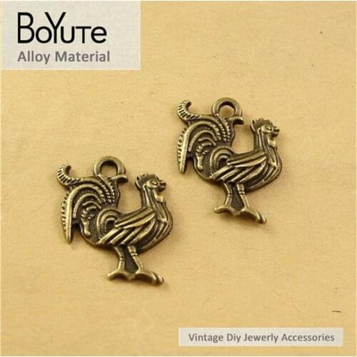 BoYuTe (50 Pieces/Lot) 21*20MM Zinc Alloy Rooster Jewelry Antique Bronze Plated Metal Rooster Pendant Charms for Jewelry Making