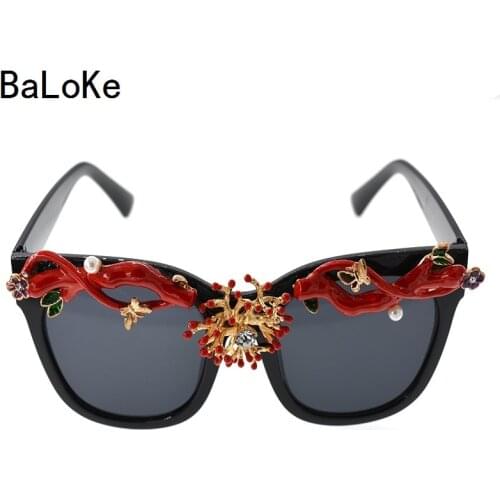 Oversized Baroque Retro Sunglasses Fashion Ladies Fashion Square Sunglasses Women Exaggerative Eyewear Summer Sunglasses