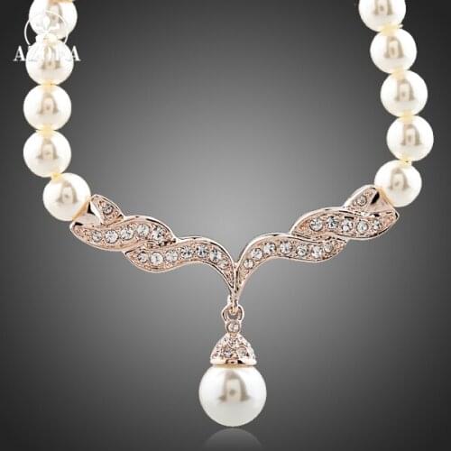 AZORA Fashion Imitation Pearl Love Rose Gold Color Stellux Austrian Crystal Jewelry Necklace TN0097