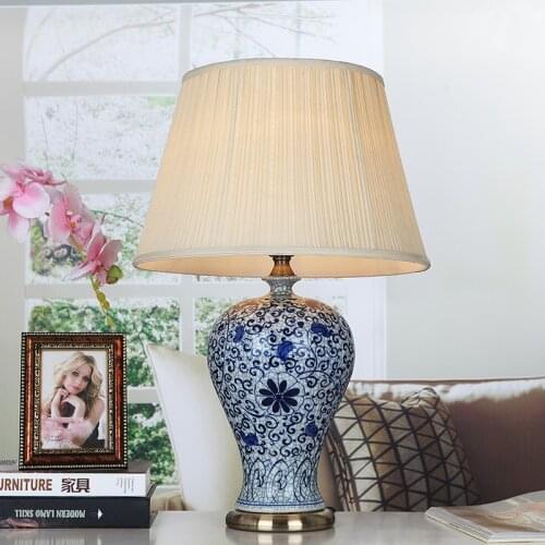 Vintage style chinese blue and white porcelain ceramic desk table lamps for bedside