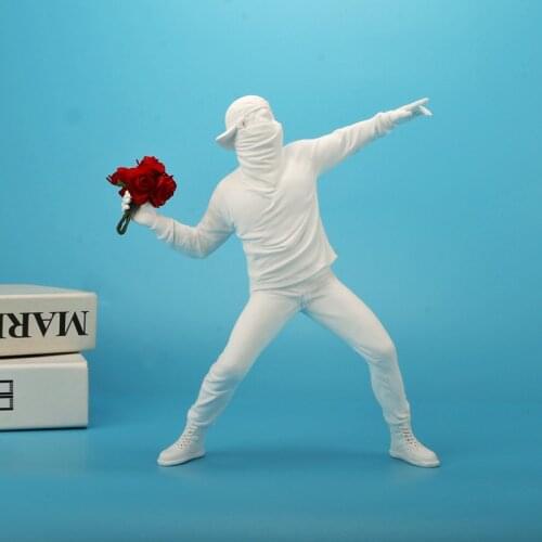 Resin Statues Sculptures Banksy Flower Thrower Statue Bomber Home Decoration Accessories Modern Ornaments Figurine Collectible