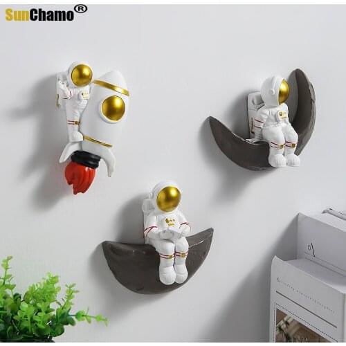 Nordic Wall Decor Frame Astronaut Resin Figure Wall Shelves Decorative Decorations for Living Room Hanging Christmas Decoration