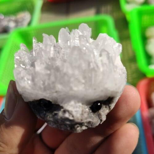 Natural White Crystal Crystal Cluster Rough Stone Carving Little Hedgehog