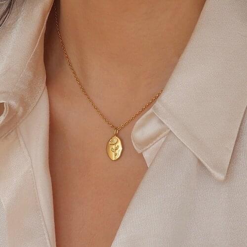 Roses Pearls Butterflies Necklaces For Women Accessories Fine Jewelry For Women Stainless Steel Gold Fashion Friends New Gifts