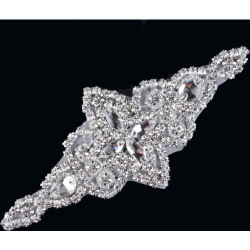 30pcs/lot)Top Grade Beaded Rhinestone Applique Patch Handmade Shine Crystal Appliques Trim For Girl Wedding Dress/Shoes/Hair