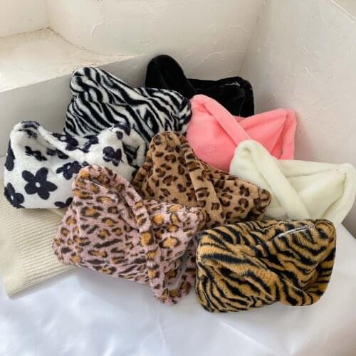 Fashion Simple Underarm Bags Versatile Plush Shoulder Bags 2021 Trend Animal Pattern Handbags For The Young Women Crossbody Bags