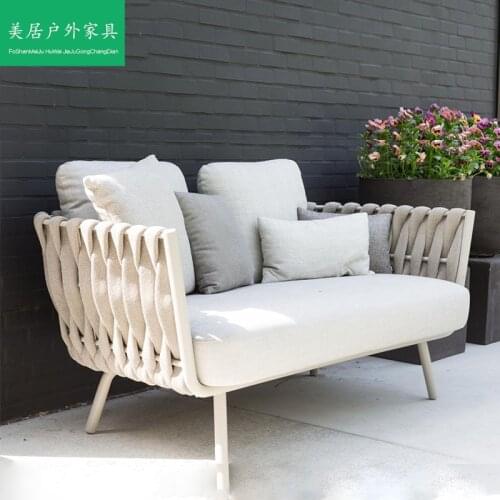 Sofá pequeño para ocio al aire libre, sala de estar, silla de mimbre de jardín, mesa de té de tres piezas