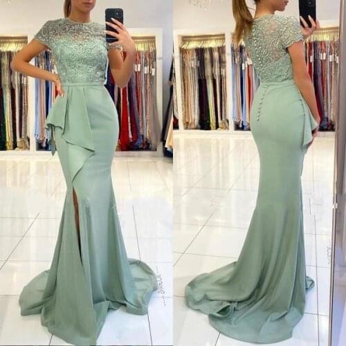 Elegant Jewel Neck Short Sleeve Mint Evening Dresses Covered Button Side Split Satin Sweep Train Mermaid Prom Dress With Lace