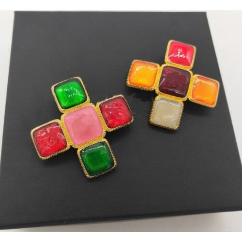 Hot Brand Jewelry Vintage Flower Style Cross Brooch Sweater Brooche Colorful Resin Fashion Camellia Brooches