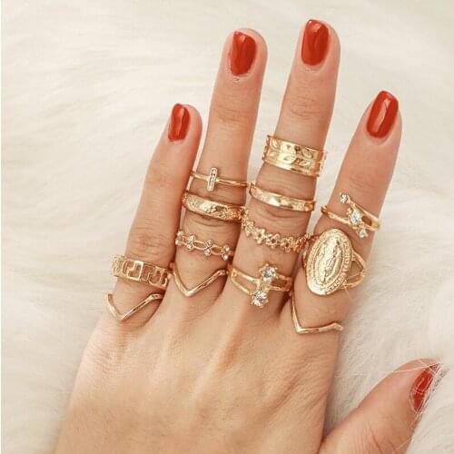 Personality exaggerated Buddha statue with diamond V-shaped flower alloy set ring birthday wedding gift