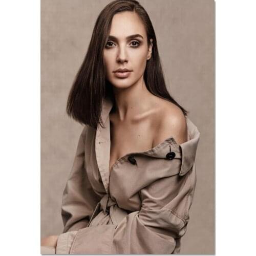 New Arrival Custom Actor Model Gal Gadot Canvas Painting Poster Home Decor Cloth Fabric Wall Art Poster for Living Room 30x45cm