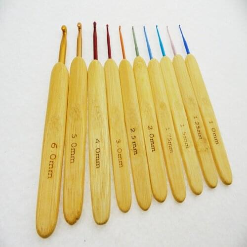 10 Pcs/set 15set/lot Bamboo Handle Knitting Needle Multi-color Aluminum Crochet Hooks Knitting Needlework Arts Carfts DIY Tool