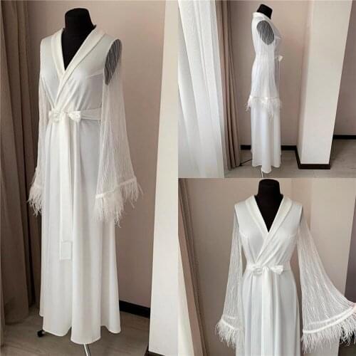 2020 Bridal White Jacket Night Robe Long Sleeves Lace Feathers Party Sleepwear Nightgowns with Belt Celebrity Robes