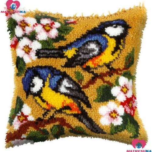 Latch Hook Kits Bird Embroidery Printed Pillowcase Crochet Hook kits Unfinished Kits diy craft DIY Handmade kits Pillowcase Set