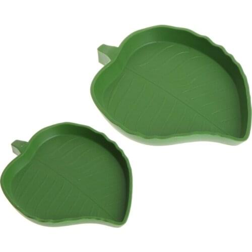 New Reptile Water Food Dish Bowl Plastic Gecko Meal Worm Feeder Leaf Shape 2size