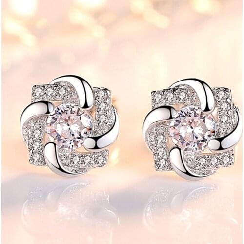 Newest Fresh Twisted Four Clover Stud Earrings Shiny Crystal Square Zircon Geometric Wedding Earring Piercing Jewelry For Women
