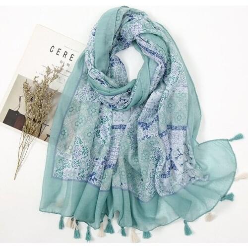 Luxury Ethnic Hijab Scarf Women Cotton Vintage Long Printed Tassels Muslim Hijab Snood Shawls and Wraps Foulard Femme Bandana