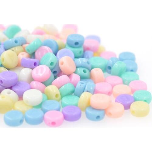 Alphabet Beads Candy Color 100pcs Multicolor Flat Round Randomly Mix Charms Spacer Beads for Jewelry Makeing DIY