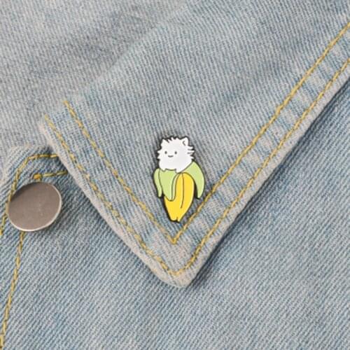 Cat Banana Enamel Pins Cartoon Animal Fruit Brooches Badge Denim jeans Lapel Pin Cute Kitten Jewelry Gift for Friends Kids