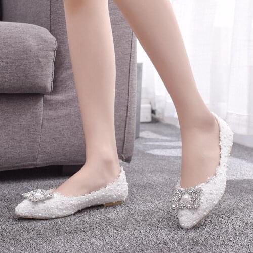 Crystal Queen White Pointed Toe Flat Cortical Women wedding Shoes Fashion Rhinestone Metal Decoration Flats Shoes Woman Party