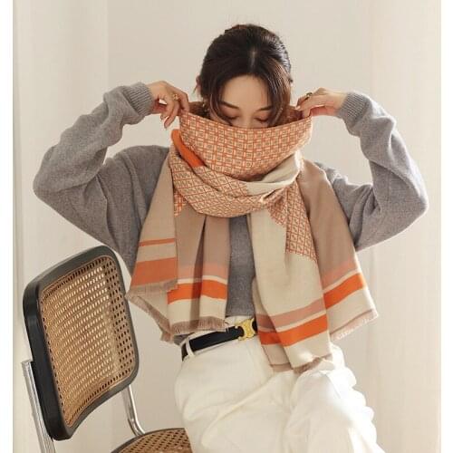 2021 Female Popular Dustproof Bandanna Autumn 190X65CM Beach Towel New Lattice Print Tassels Scarves Winter Cashmere Thick Shawl