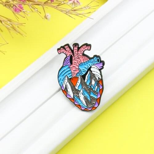 Iceberg heart Enamel Brooch The heart is like a rock Lapel Pin Fashion creativity Punk Badge Clothes jacket pins Gifts friends