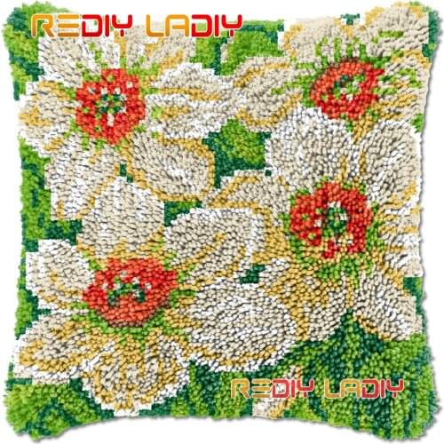 Latch Hook Cushion Lilies Flowers DIY Needlepoint Kits Chunky Acrylic Yarn Arts Crocheting Lofty Pillow Case Hobby & Crafts