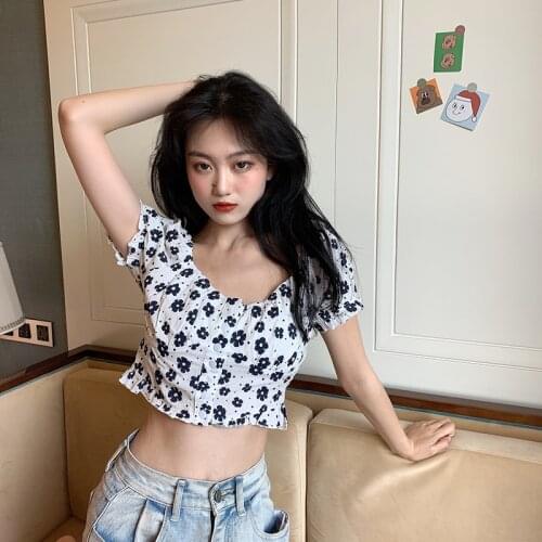 Retro Cute Floral T-shirt Female Korean Harajuku Womens T-shirts Tops Japanese Kawaii Ladies Ulzzang Clothes For Women