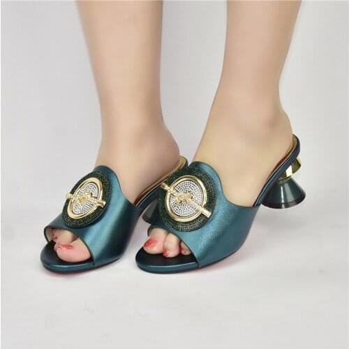 New Arrival Italian Women Party Shoes Decorated with Rhinestone Women Shoes High Heel Wedding Shoes for Women Bride Plus Size 43