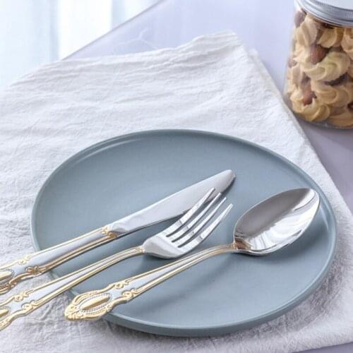 5Pcs Luxurious Spoons Forks Vintage Metal Carved Coffee Fruit Dessert Cutlery Fork Tea Ice Cream Spoon Kitchen Flatware
