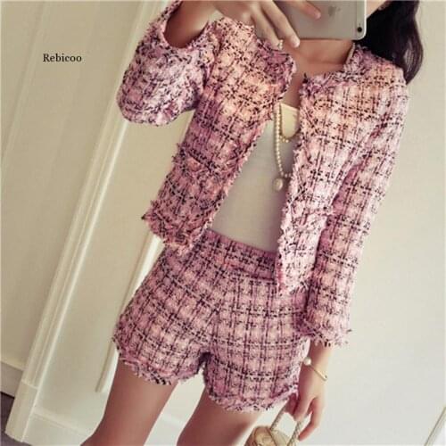 Womens suit 2021 Spring Tweed 2 Piece Set Women Slim Plaid Short Set Fashion Fringed Trim Jacket Coat + Tassels Short Suit