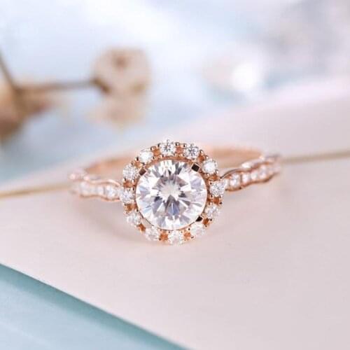 Trendy 14K Rose Gold Center 1ct 6.5mm Moissanite Halo Engagement Ring for Women Gift