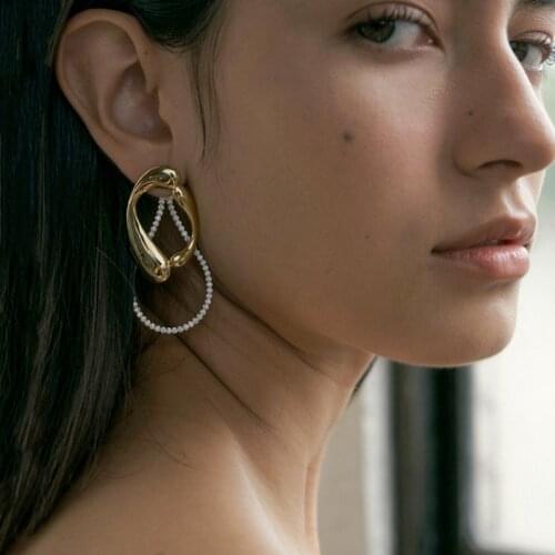 Water drop shaped pearl earrings INS French elegant cold breeze light luxury design feel Zircon back plug earrings studs