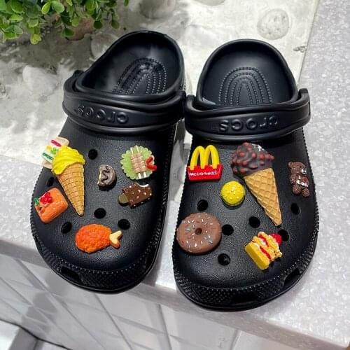 Cute Ice Cream Cone DIY Croc Charms Designer Good-tasting Food Clogs Shoe Buckle Luxury Bundle Shoe Decorations Fashion Hot Sale
