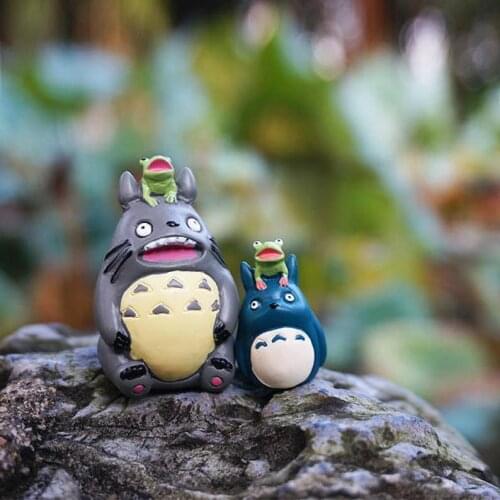 2pcs Miniature Small Blue and Grey Totoros Head with Frog , Ghibli Figurines Fairy Garden Supplies Terrarium Accessories