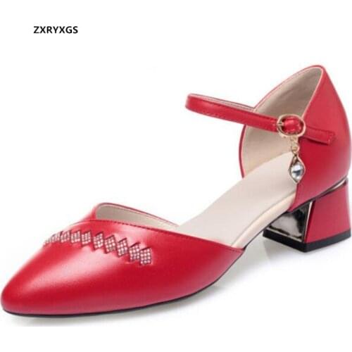 2021 New Pointed Side Air Summer Women Sandal Shoes Rhinestone Top Cowhide Fashionable Sandals Thick Heel Shoe Comfort Sandals