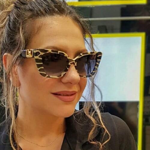 2020 New Woman Retro Cat Eye Frame Animal Striped Sunglasses Personality Modern Glamour Fashion Sunglasses UV400 oculos de sol