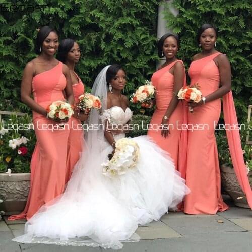 Eeqasn Elegant Coral Bridesmaid Dresses Mermaid Sleeveless Floor Length Backless Wedding Party Dress for Women Plus Size