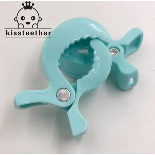 1pcs Lamp Pram Stroller To Hook Muslin and Toys Rattle Seat Cover Blanket Clips Car Organizer Toys Play Gym Accessories