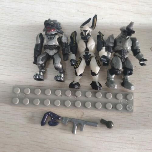 Lot of 3pcs Halo Mega Bloks Covenant Silver Skirmisher Grey Elite General White Guard with Base