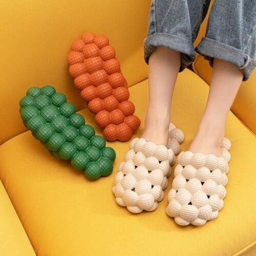 New Summer Slippers Personalized Bubble Sandals And Slippers Fashion Sandals Home Massage Bottom Slippers For Men And Women