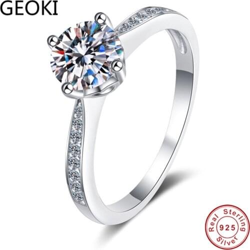 Geoki Passed Diamond Test 1-2 CT Round Perfect Cut D Color VVS1 Moissanite Engagement Ring 925 Sterling Silver Women Jewelry