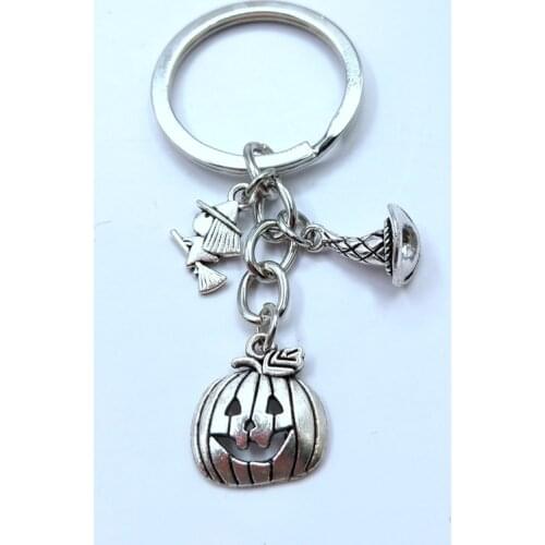 1Pcs pumpkin Head Sorcerer Witch Keyring Handmade Halloween Party Gift Keychain Handbag Car Jewelry Supplies