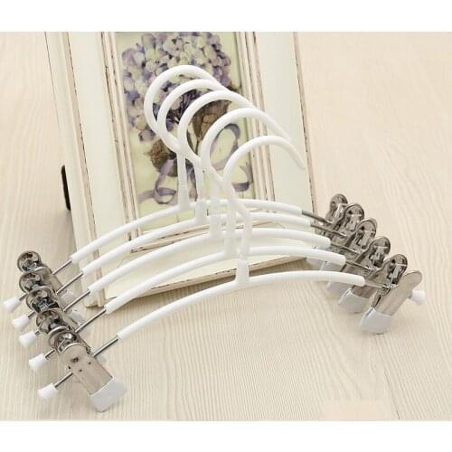 10 pcs/lot Thicken Plastic Childrens Clothes Hangers Anti-skid Kids Pants Rack Baby Clothes Store Clothing Hanging Display