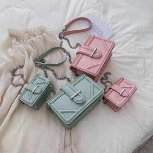 2020 New Womens Bag Shoulder Bags Chain Bag Korean Version of The Wild Messenger Small Bag Small Fresh Fashion Small Square Bag