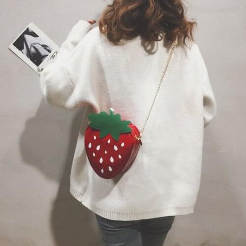 Women Shoulder Bag Strawberry and Pineapple Shape Designer Bags Pu Leather Chain Crossbody Bag Girls Cute Fruit Purses Handbag