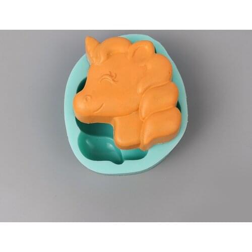 PRZY Unicorn Head Mold Soap Molds Handmade Mould Cute Childrens Soap Silicone Molds Fondant Clay Resin Candle Mould DW0275