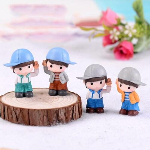 ZOCDOU 1 Piece Delicate Blue Hat Boy Gray Hat Juvenile Small Figurine Crafts Little Figure Ornament Miniatures Home Decoration