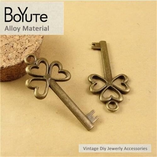 BoYuTe (40 Pieces/Lot) 47*22MM Wholesale Antique Bronze Plated Zinc Alloy Vintage Key Pendant Diy Charms for Jewelry Making