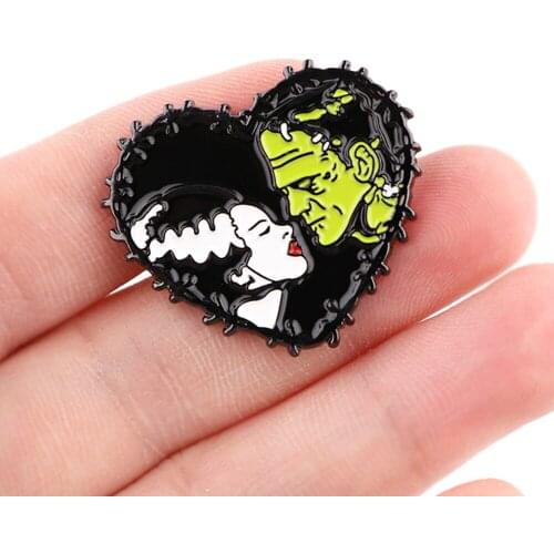 DZ2167 90s Movie Jewelry Enamel Pins Brooches Woman Men for Backpack Bags Badge Fashion Lapel Jewelry Friends Birthday Gifts